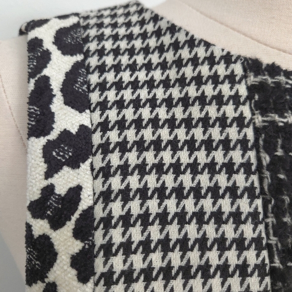 Alice & Olivia Black Ivory Leopard Boucle Tweed Clyde Sleeveless Sheath Dress - Picture 5 of 8